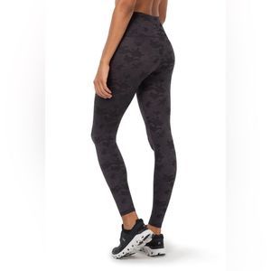 KYODAN SOFT CAMO JACQUARD ULTRA HIGH-WAIST LEGGINGS - NWOT